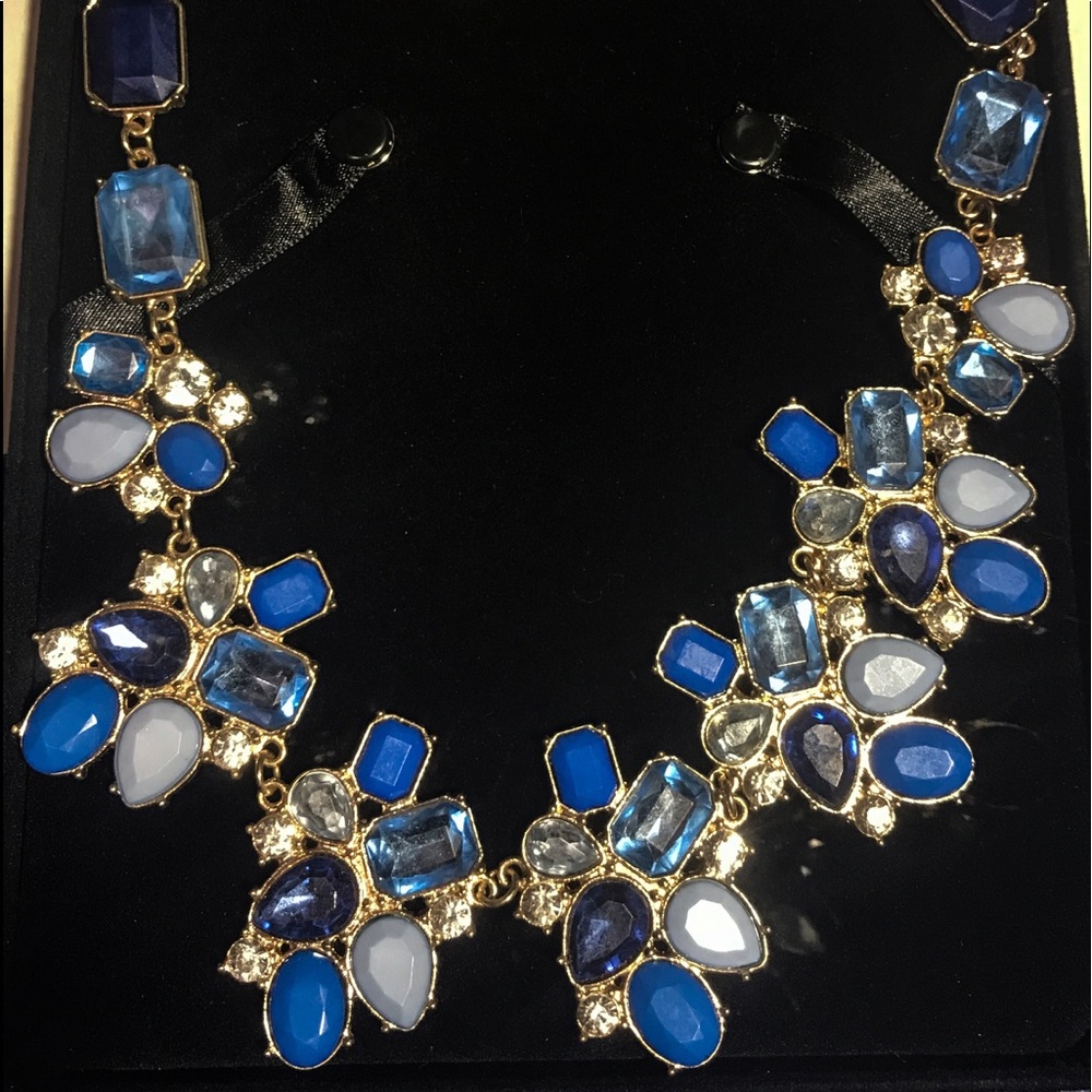 Liz Claiborne Necklace